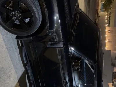 2025 لاند روفر ديفيندر اتش اس اي