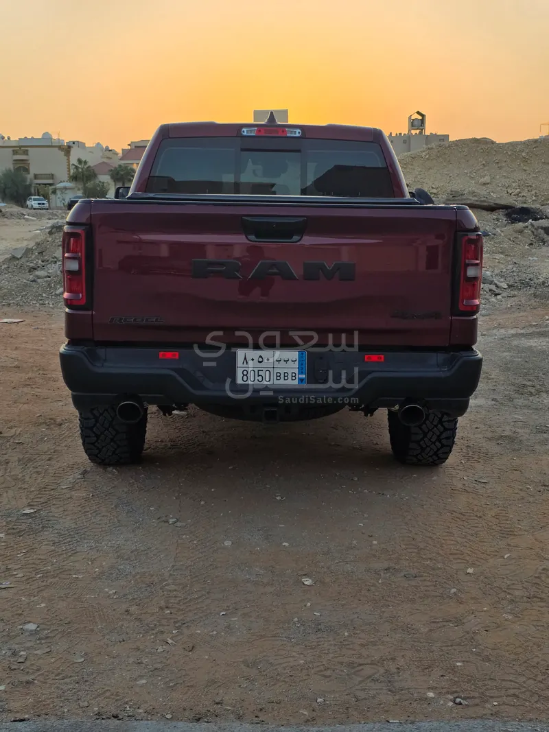 2025 دودج رام ريبل