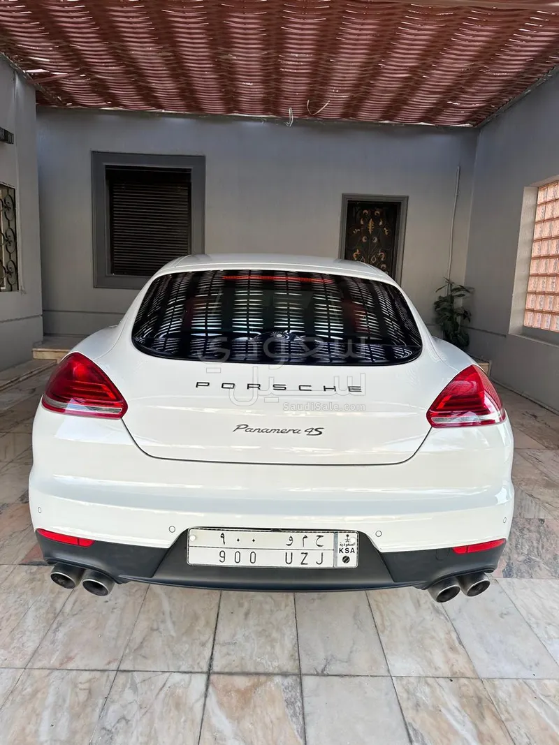 2014 بورش بانميرا 4 اس اكسيكيتف