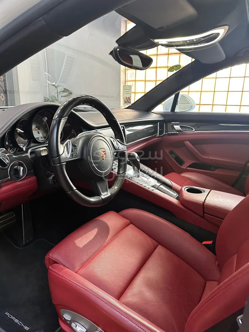 2014 بورش بانميرا 4 اس اكسيكيتف