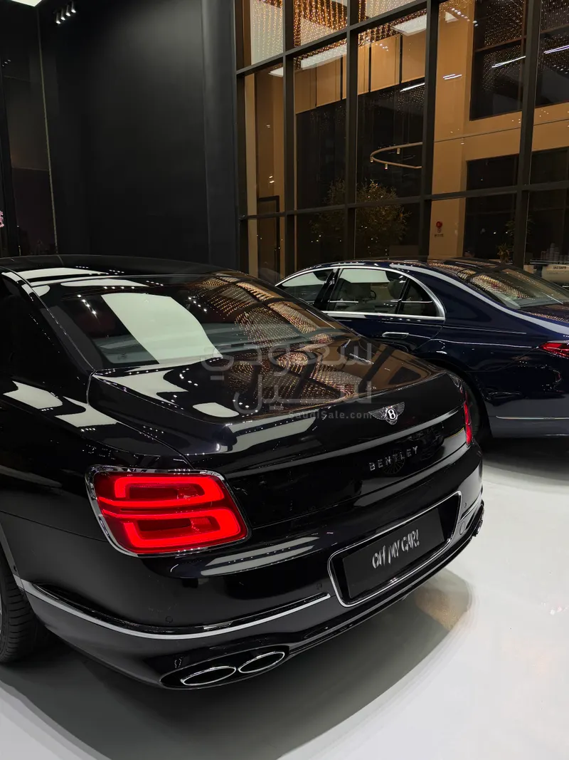 2024 بنتلي كونتيننتل فلاينج سبير مولينر