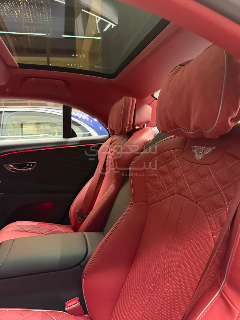 2024 بنتلي كونتيننتل فلاينج سبير مولينر