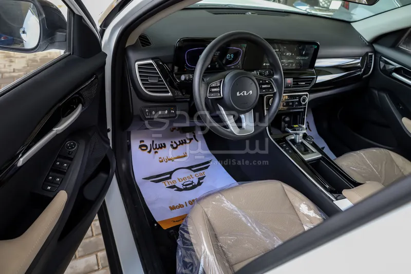 2025 كيا سيلتوس