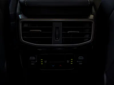 2023 لكزس أر إكس 350 إف