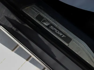 2023 لكزس أر إكس 350 إف