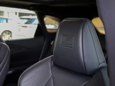 2023 لكزس أر إكس 350 إف