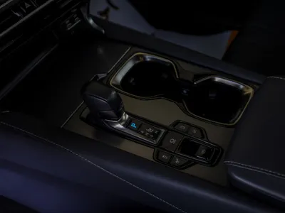 2023 لكزس أر إكس 350 إف