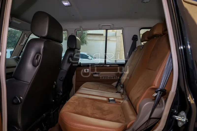 2025 تويوتا لاند كروزر ربع ال اكس