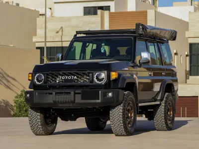 2025 تويوتا لاند كروزر ربع ال اكس