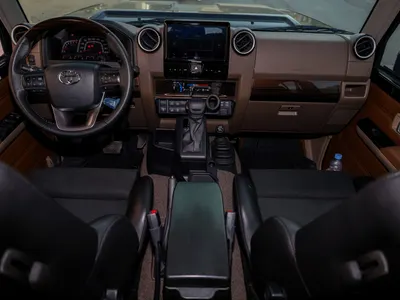 2025 تويوتا لاند كروزر ربع ال اكس