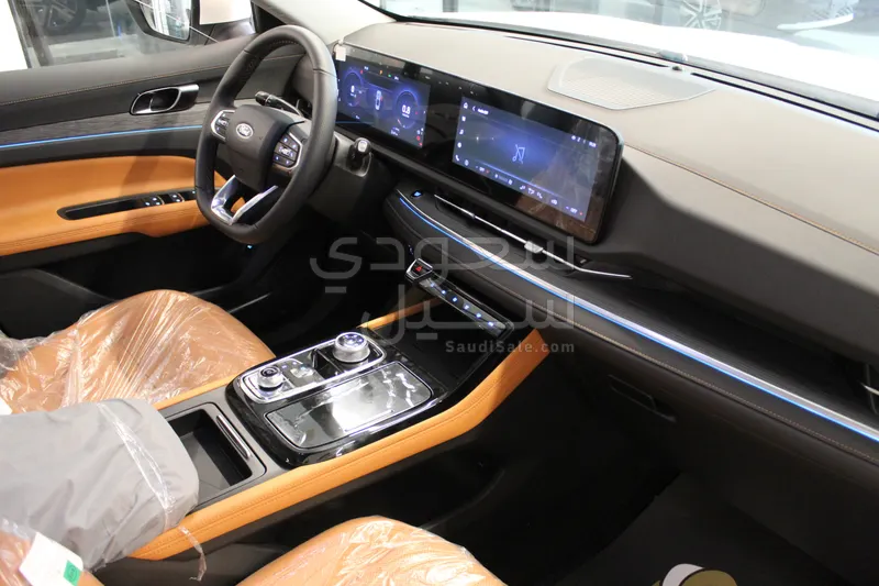 2026 فورد تيريتوري تيتانيوم بلس