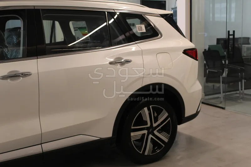 2026 فورد تيريتوري تيتانيوم بلس