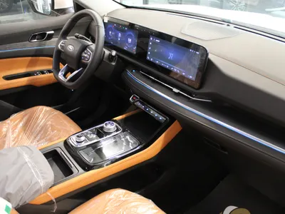 2026 فورد تيريتوري تيتانيوم بلس