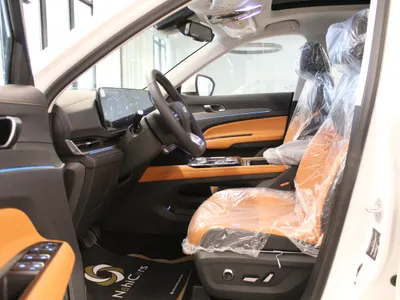 2026 فورد تيريتوري تيتانيوم بلس