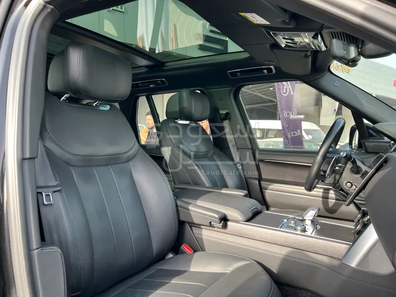 2022 لاند روفر رينج روفر اوتوبيوغرافي