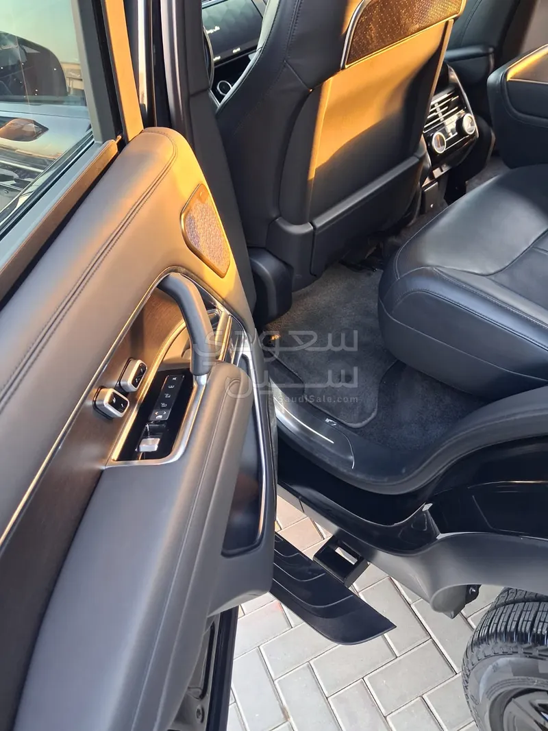 2022 لاند روفر رينج روفر اوتوبيوغرافي