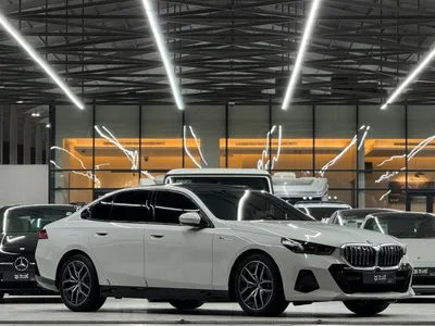 2024 بي ام دبليو الفئة الخامسة 520 أي