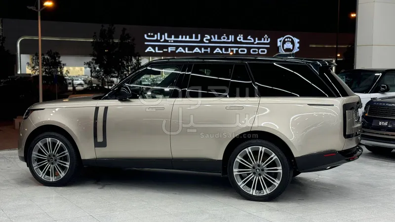 2025 لاند روفر رينج روفر فوج اس اي