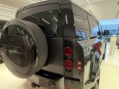 2025 لاند روفر ديفيندر اكس داينمك