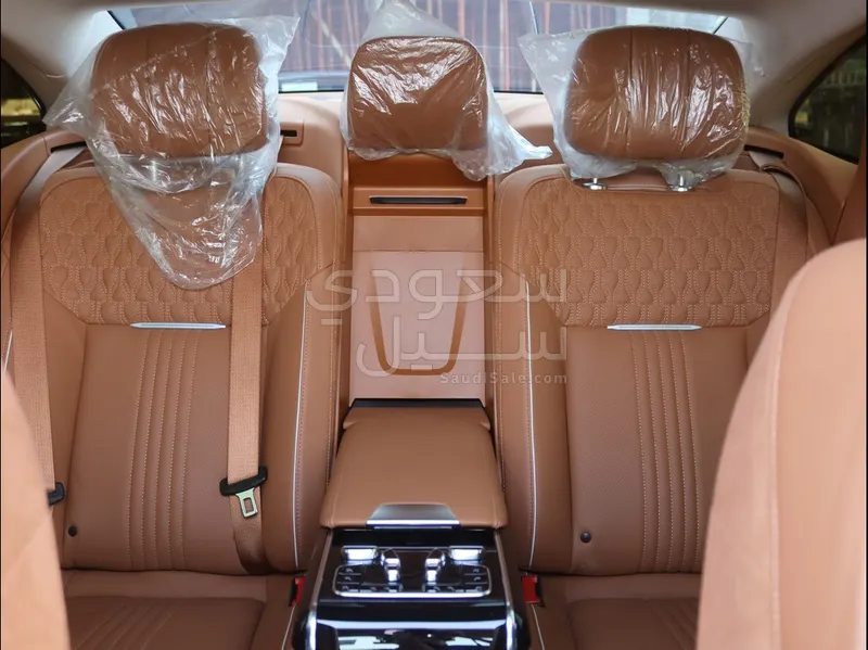 2021 Hongqi h9 Executive 3T Two Tone