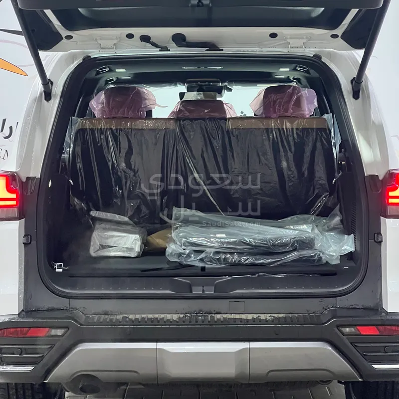 2026 لكزس إل إكس 600