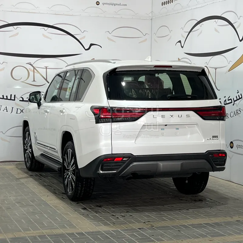 2025 لكزس إل إكس 600