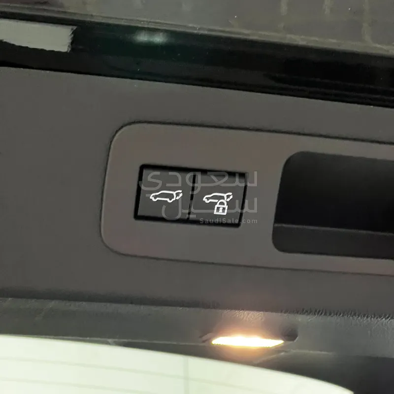 2025 لكزس إل إكس 600