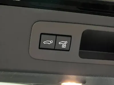 2025 لكزس إل إكس 600