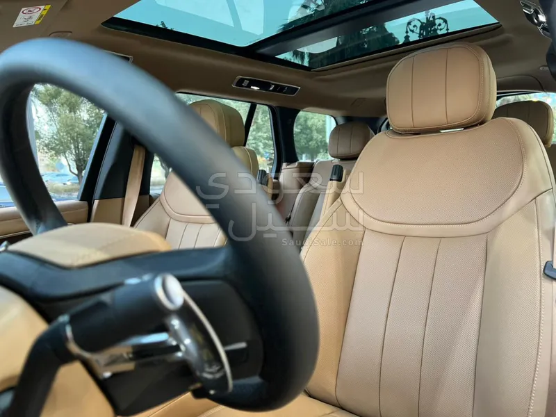 2025 لاند روفر رينج روفر فوج اس اي