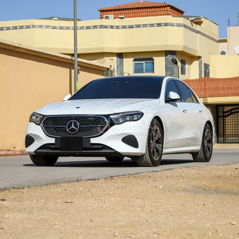 2025 مرسيدس - بنز إي 200
