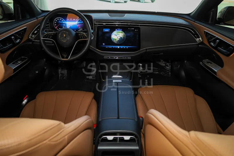 2025 مرسيدس - بنز إي 200