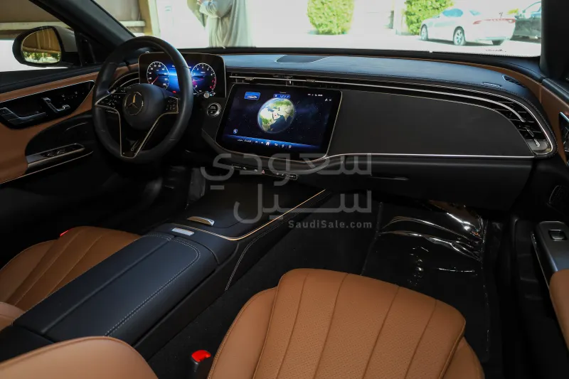2025 مرسيدس - بنز إي 200