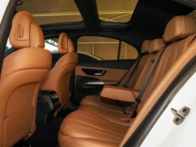 2025 مرسيدس - بنز إي 200