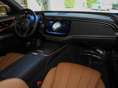 2025 مرسيدس - بنز إي 200