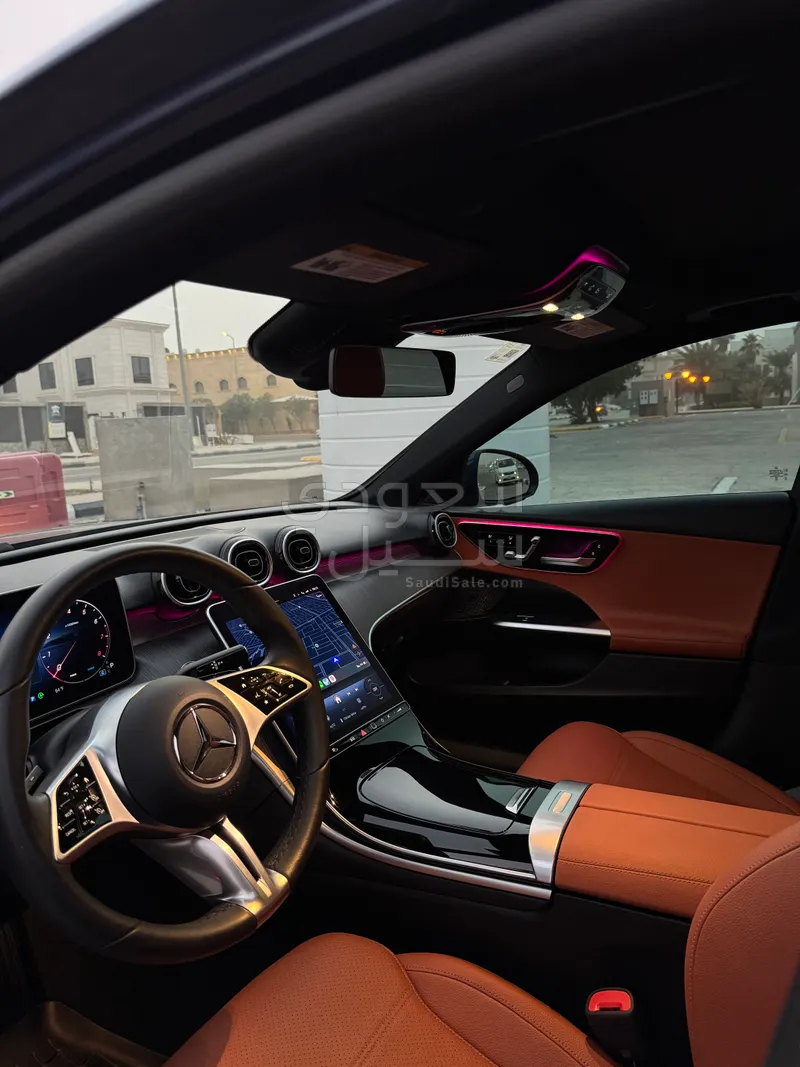 2025 مرسيدس - بنز سي 300