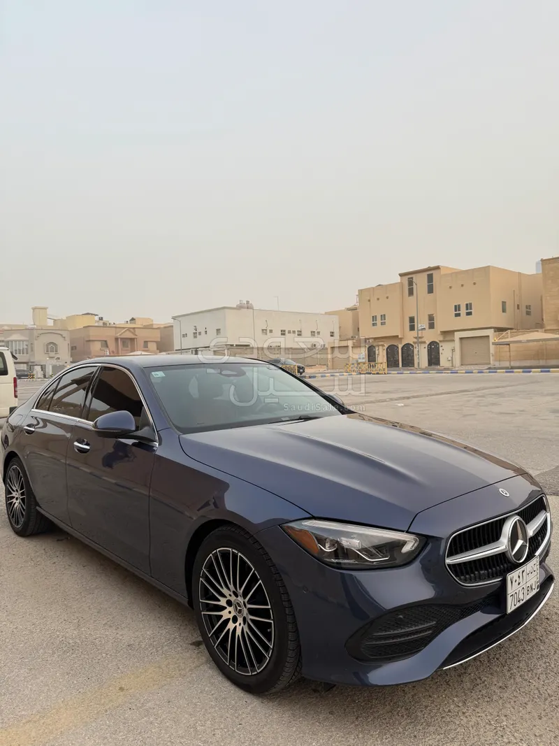 2025 مرسيدس - بنز سي 300