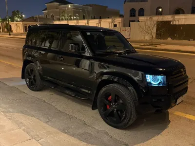 2020 لاند روفر ديفيندر اتش اس اي