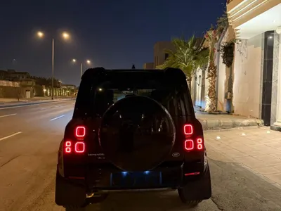 2020 لاند روفر ديفيندر اتش اس اي