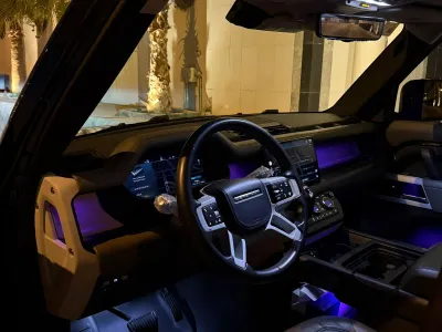 2020 لاند روفر ديفيندر اتش اس اي