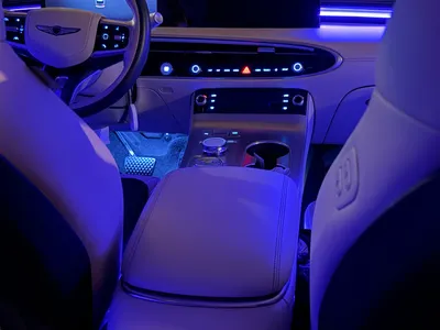 2025 جينيسيس جي في 70