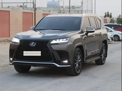 2023 لكزس إل إكس 600 إف