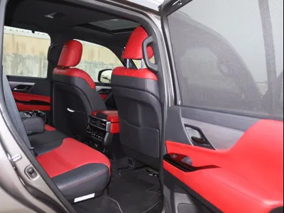 2023 لكزس إل إكس 600 إف