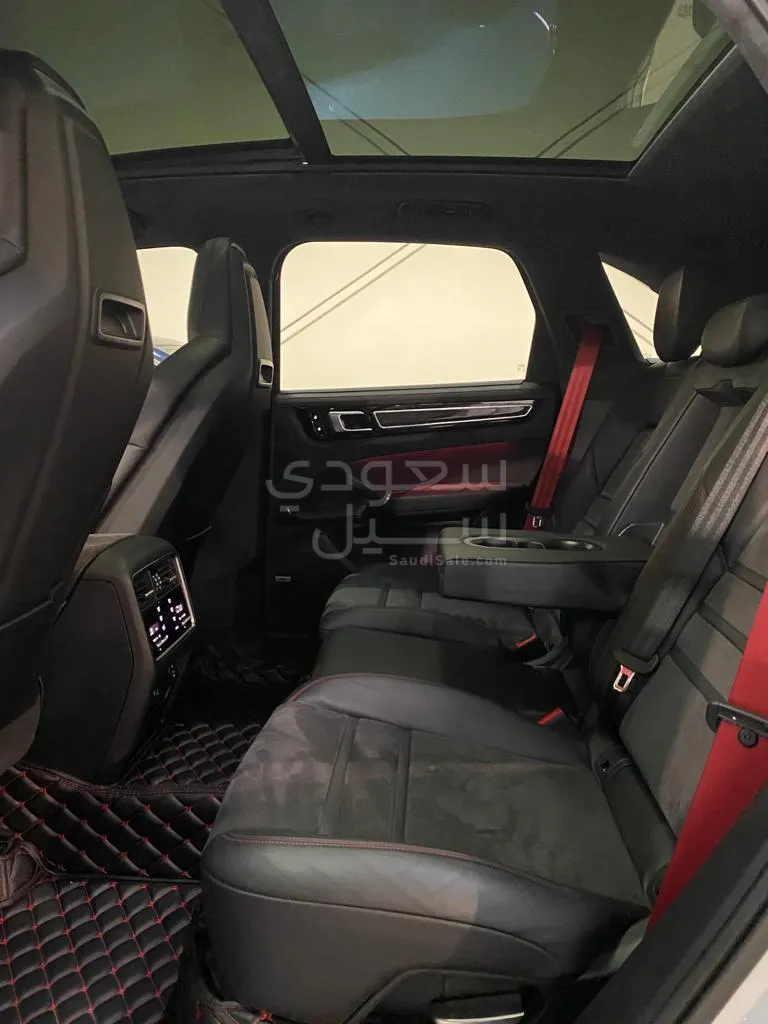 2021 بورش كايين جي تي اس