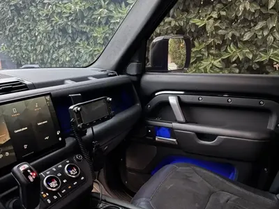 2024 لاند روفر ديفيندر اكس 110