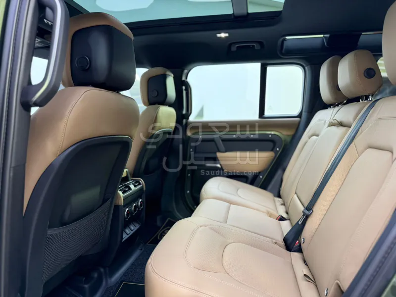 2026 لاند روفر ديفيندر اكس داينمك