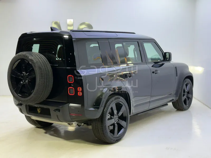 2026 لاند روفر ديفيندر اكس داينمك