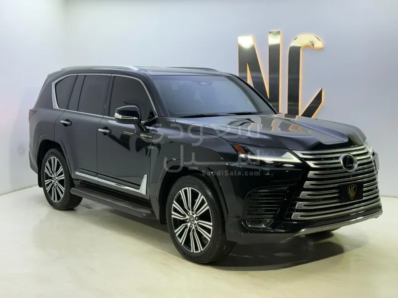 2025 لكزس إل إكس 600