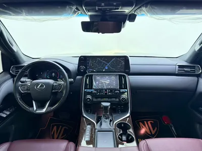 2025 لكزس إل إكس 600