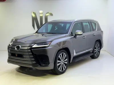 2024 لكزس إل إكس 600