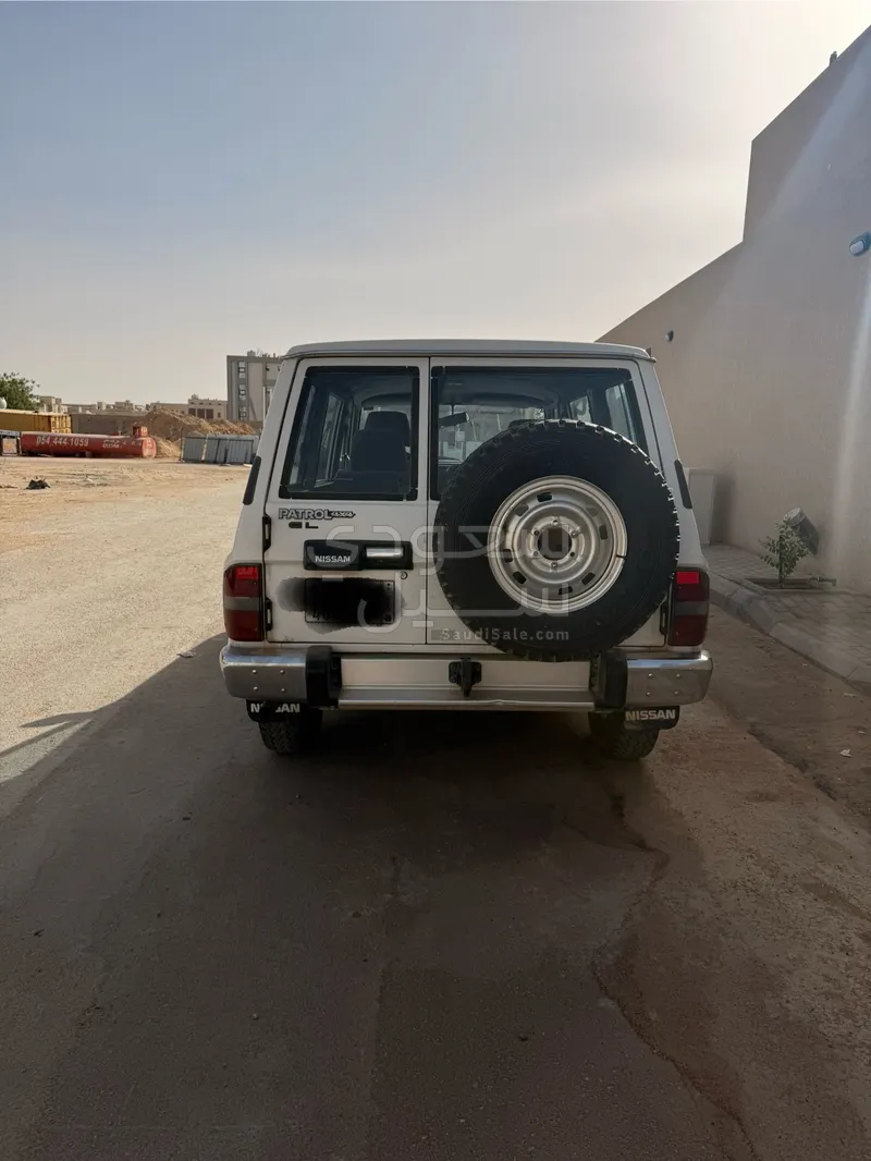 1992 نيسان باترول سفاري